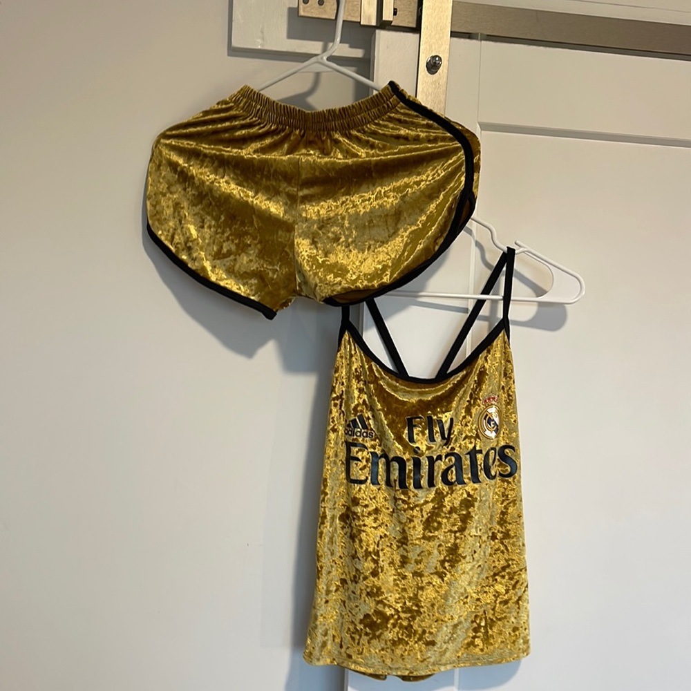 Super cute velvet tank top & short